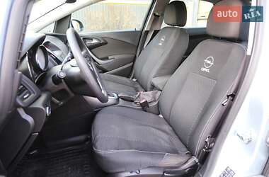 Седан Opel Astra 2017 в 