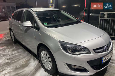 Універсал Opel Astra 2012 в Львові