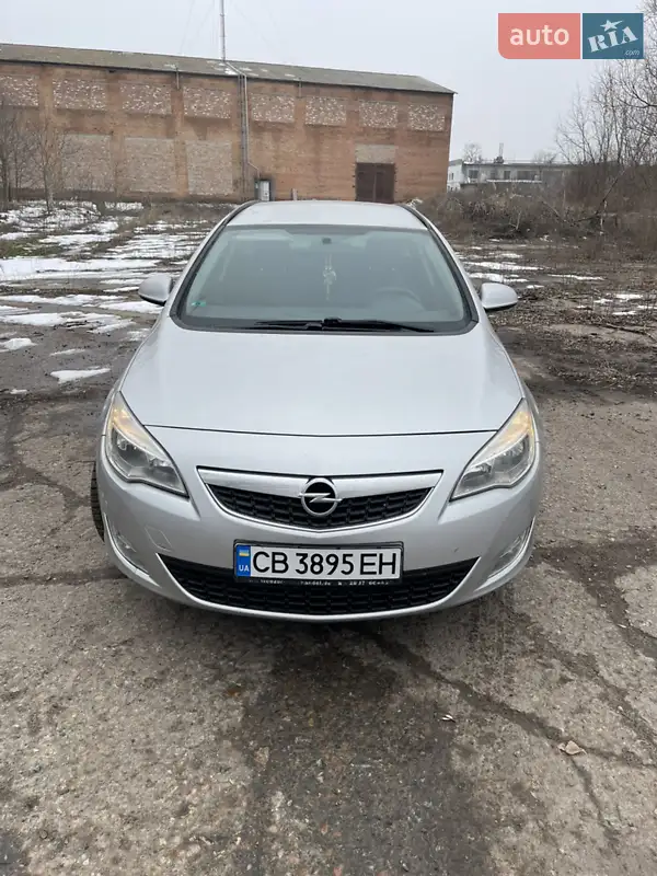 Універсал Opel Astra 2011 в 