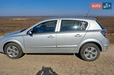 Хэтчбек Opel Astra 2007 в Полтаве