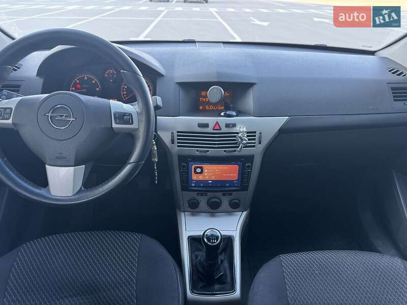 Универсал Opel Astra 2008 в Сумах
