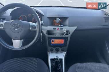 Универсал Opel Astra 2008 в Сумах