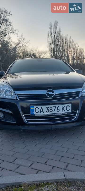 Універсал Opel Astra 2007 в Каневі