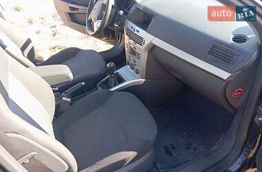 Универсал Opel Astra 2009 в 
