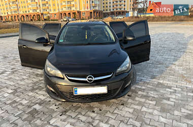 Универсал Opel Astra 2015 в Буче