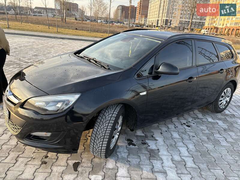 Универсал Opel Astra 2015 в Буче