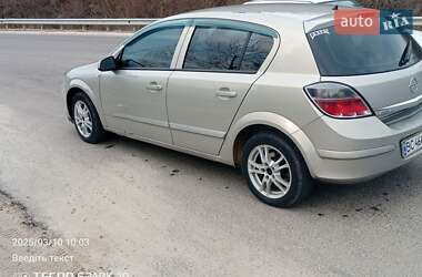 Хэтчбек Opel Astra 2008 в 