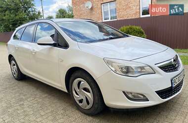 Универсал Opel Astra 2011 в Стрые