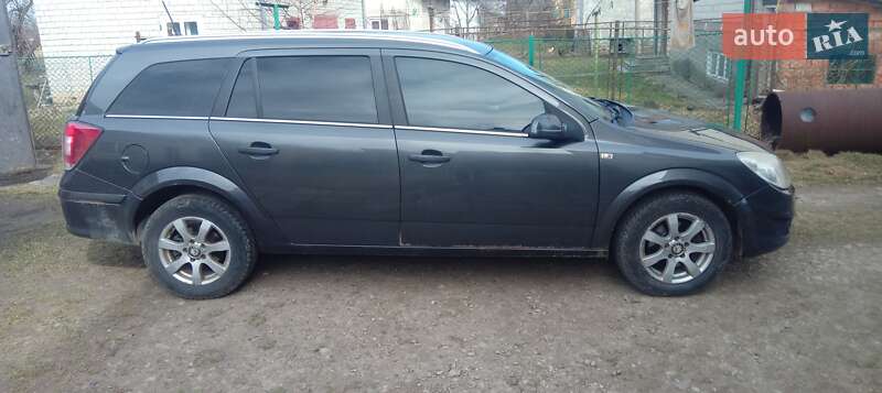 Универсал Opel Astra 2009 в Бориславе