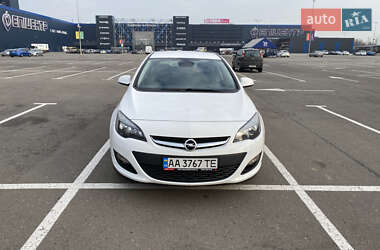 Седан Opel Astra 2017 в Киеве