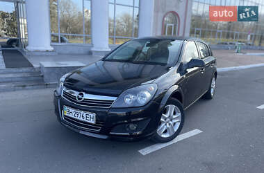 Хэтчбек Opel Astra 2012 в Одессе