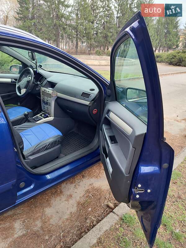 Универсал Opel Astra 2007 в Кривом Роге