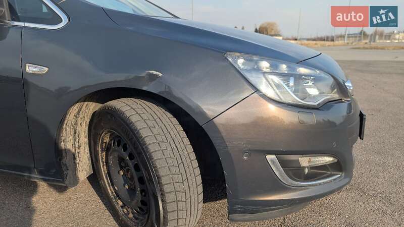 Універсал Opel Astra 2012 в Львові