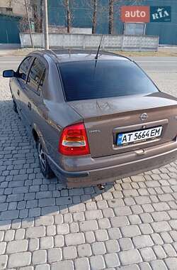 Седан Opel Astra 1998 в 