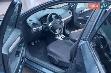 Универсал Opel Astra 2007 в 