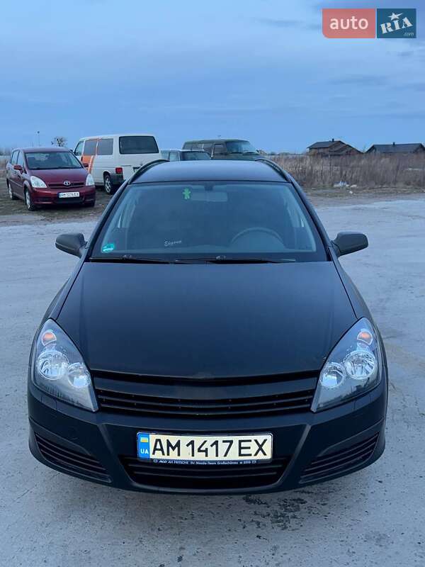 Универсал Opel Astra 2004 в Коростене