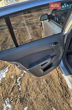 Хэтчбек Opel Astra 2008 в 