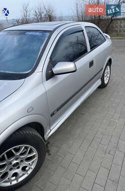Хэтчбек Opel Astra 1998 в 
