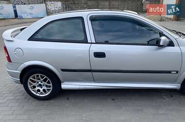 Хэтчбек Opel Astra 1998 в 