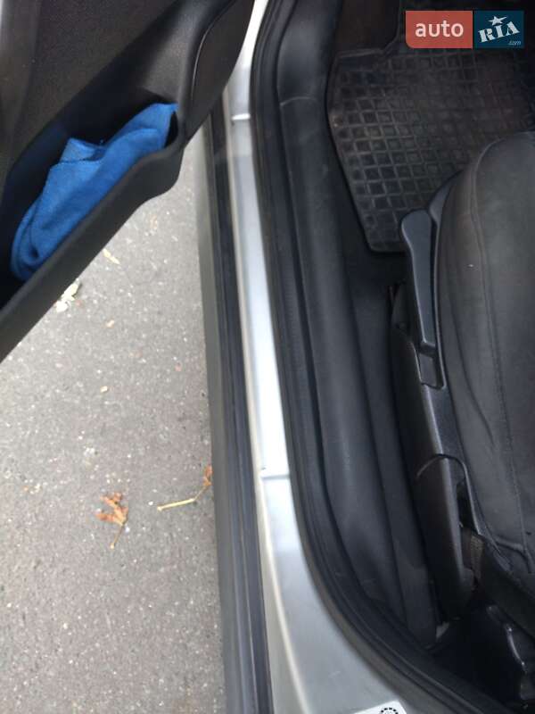 Седан Opel Astra 2002 в Малине