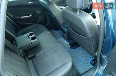 Універсал Opel Astra 2012 в 