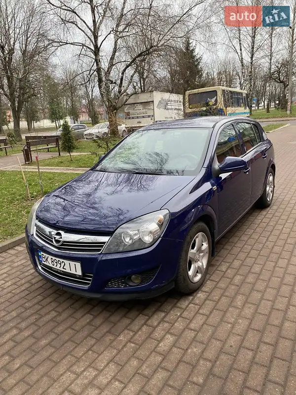Opel Astra 2013