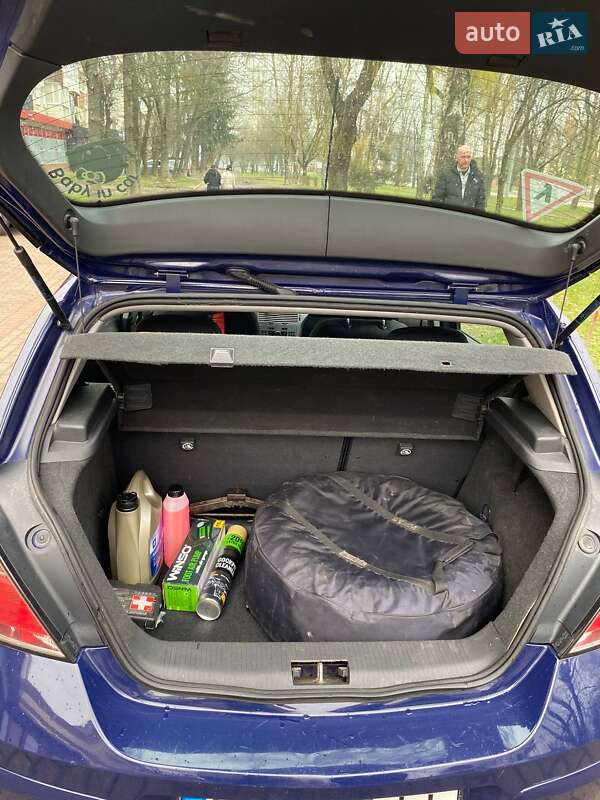 Хэтчбек Opel Astra 2013 в Ровно фото 13 Хэтчбек Opel Astra 2013 в Ровно