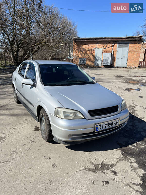 Opel Astra 2000