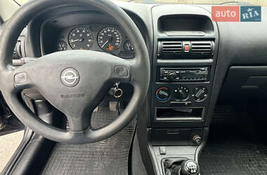 Седан Opel Astra 2007 в 