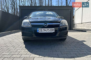 Хэтчбек Opel Astra 2006 в Черновцах