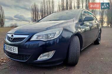 Універсал Opel Astra 2011 в 