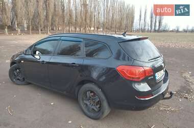 Універсал Opel Astra 2011 в 
