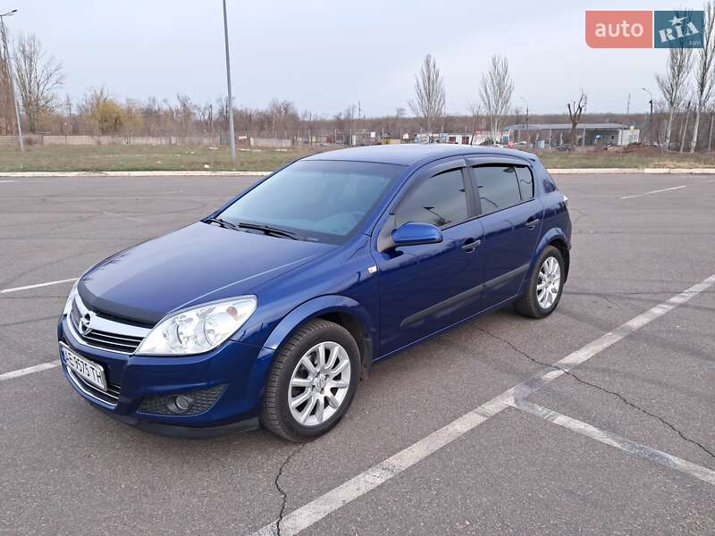 Opel Astra 2008
