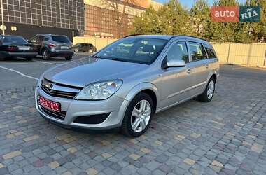 Універсал Opel Astra 2009 в Луцьку