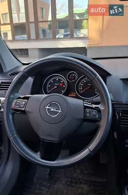 Универсал Opel Astra 2009 в 