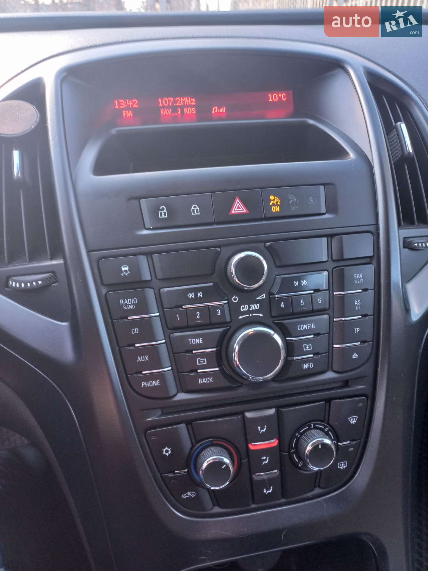 2011 Opel Astra - мініатюра 2