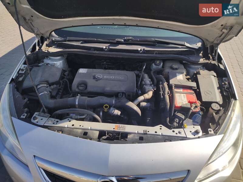 Універсал Opel Astra 2011 в Городку