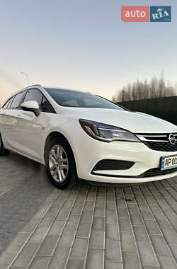 Универсал Opel Astra 2016 в 