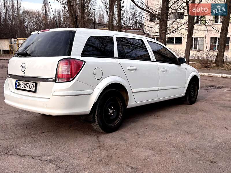 Універсал Opel Astra 2008 в Коростені