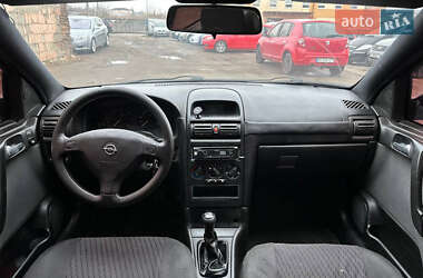 Седан Opel Astra 2008 в 
