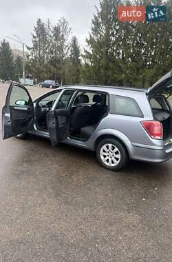 Универсал Opel Astra 2006 в 