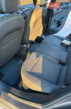 Універсал Opel Astra 2011 в 