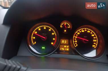 Хэтчбек Opel Astra 2009 в 