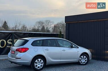 Универсал Opel Astra 2010 в 