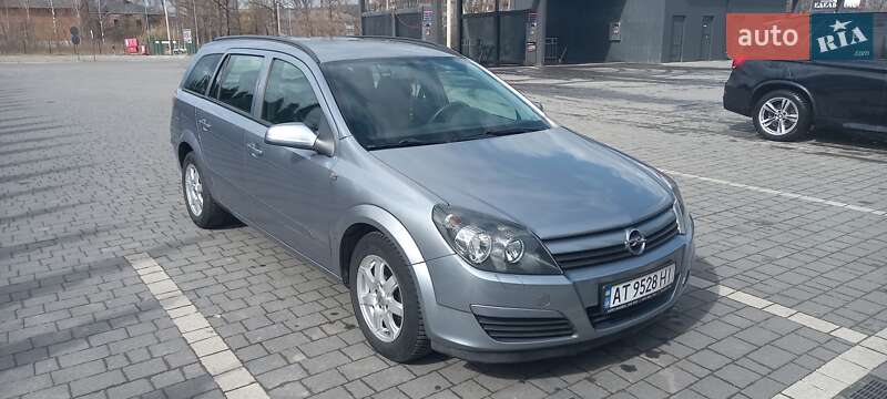 Универсал Opel Astra 2004 в Надворной