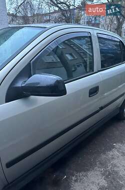 Седан Opel Astra 2005 в 