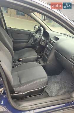 Седан Opel Astra 2007 в 