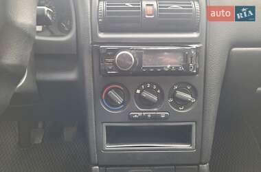 Седан Opel Astra 2007 в 