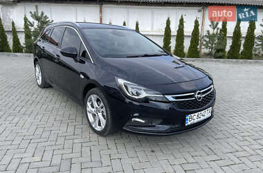Универсал Opel Astra 2017 в Золочеве