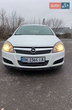 Хэтчбек Opel Astra 2009 в 